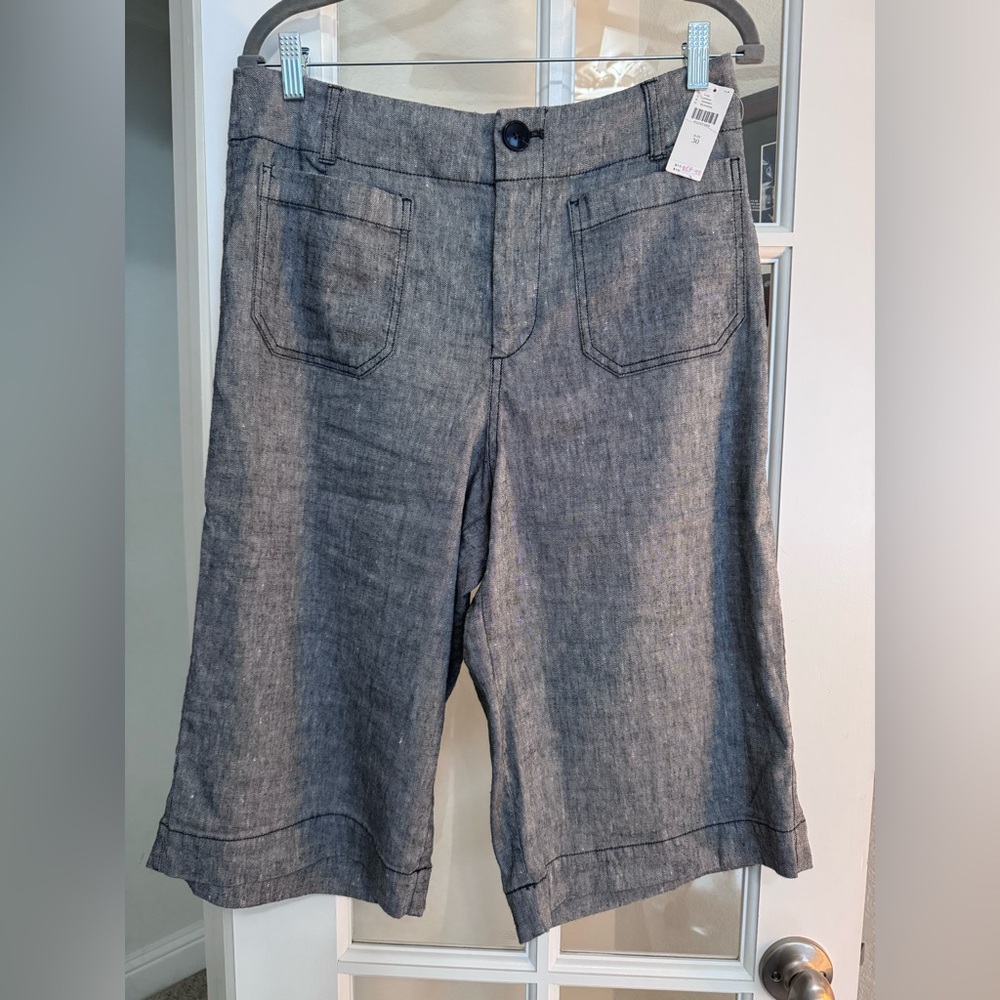 Anthropologie Maeve Women's Gray shorts/culotte Size 30